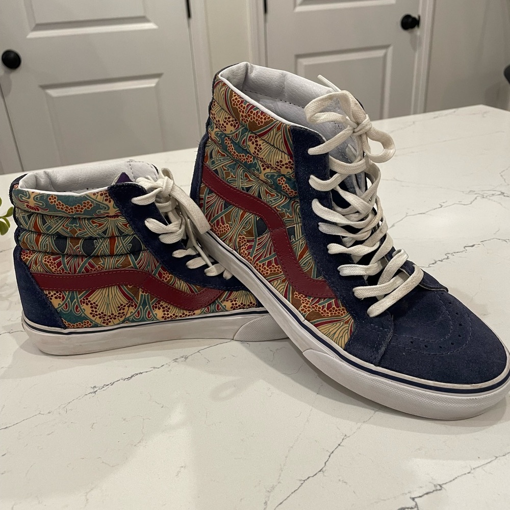 RARE VANS SK8-Hi Royal Blue Multi Colored Floral Pattern Size 7